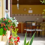 فندق مبيت وإفطار Martina