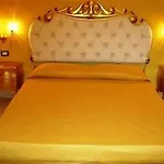 Martina فندق مبيت وإفطار 4*