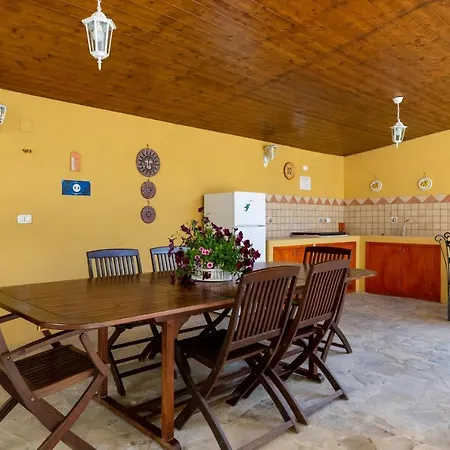 فندق مبيت وإفطار Martina 4*
