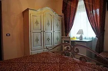 فندق مبيت وإفطار Martina 4*